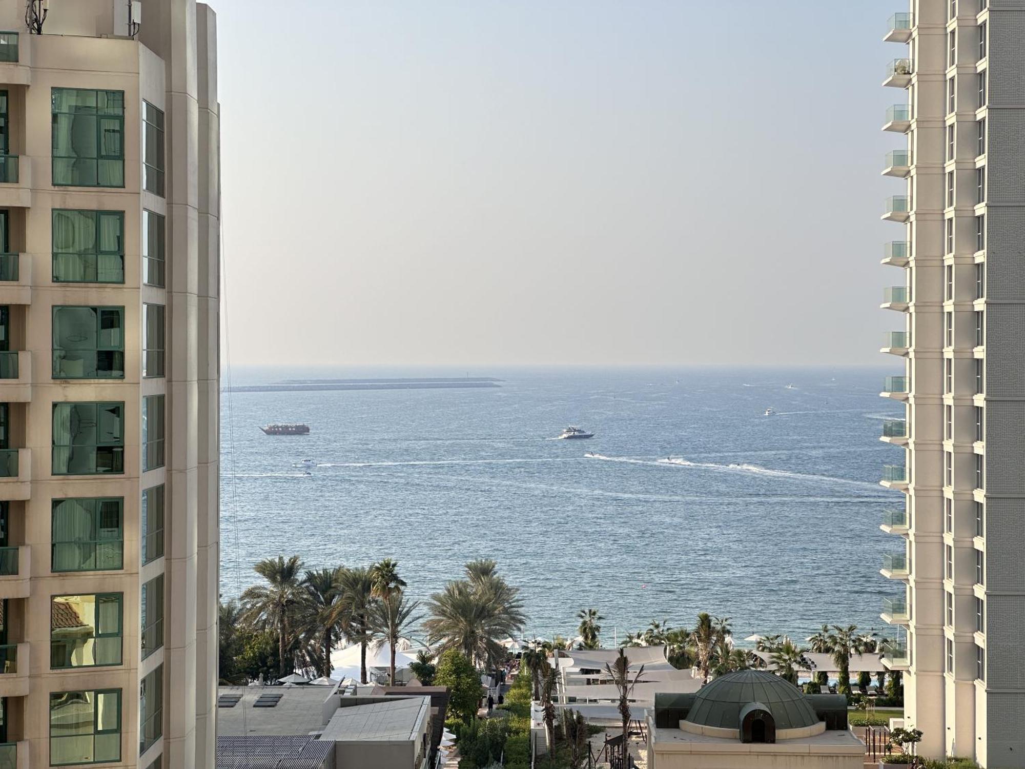 Bollywood Beach Hostel Dubai Exterior foto