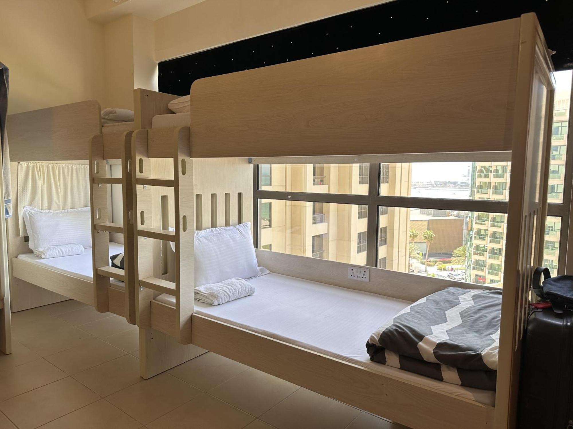 Bollywood Beach Hostel Dubai Exterior foto